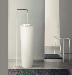 Waterevolution Flow стоящ смесител за умивалник с хромиран излив T167601