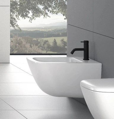 Биде миксер за вода от серията Flow на Waterrevolution, матово черно T120PR