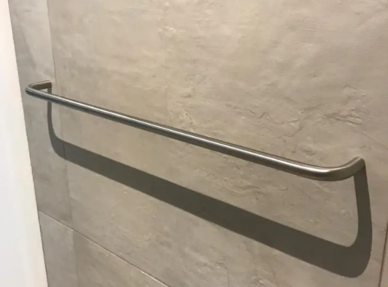 Waterrevolution поточен държач за кърпи 60cm, изцяло от неръждаема стомана A112IE