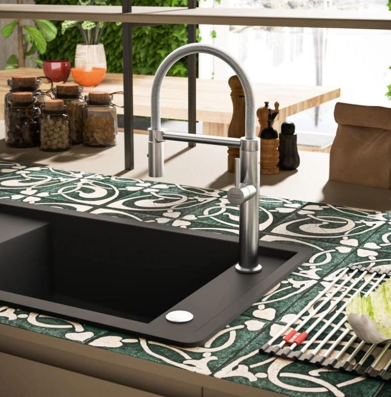 Franke Pescara Semi Pro L Кухненски смесител с гъвкав чучур, неръждаема стомана 115.0472.960