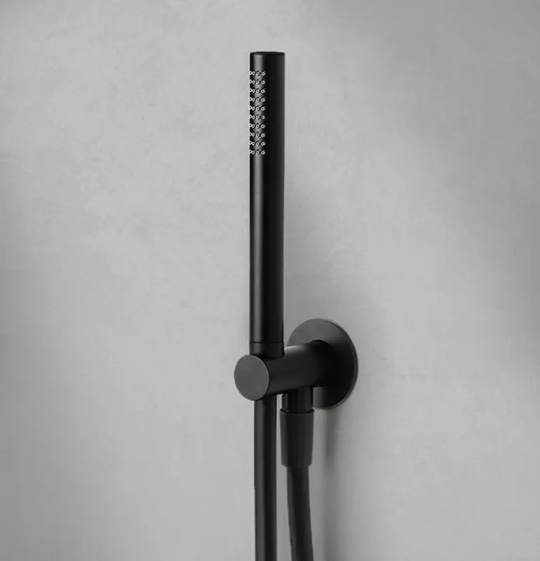 Waterevolution Flow комплект за баня с монтаж на стена, матиран месинг T1621LE