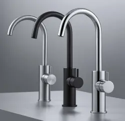 Водна революция Flow висок модел чешма за умивалник в матово черно T1121FUPR