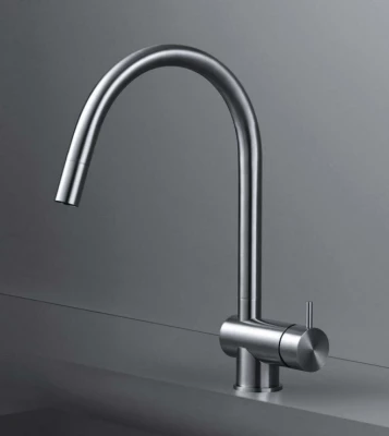 Waterevolution Flow Кухненски смесител от масивна неръждаема стомана с издърпващ се чучур T155IE