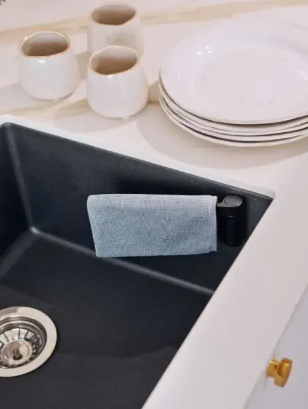 Magisso Магнитен държач за кърпи, прав, черен, пластмасов 30201011