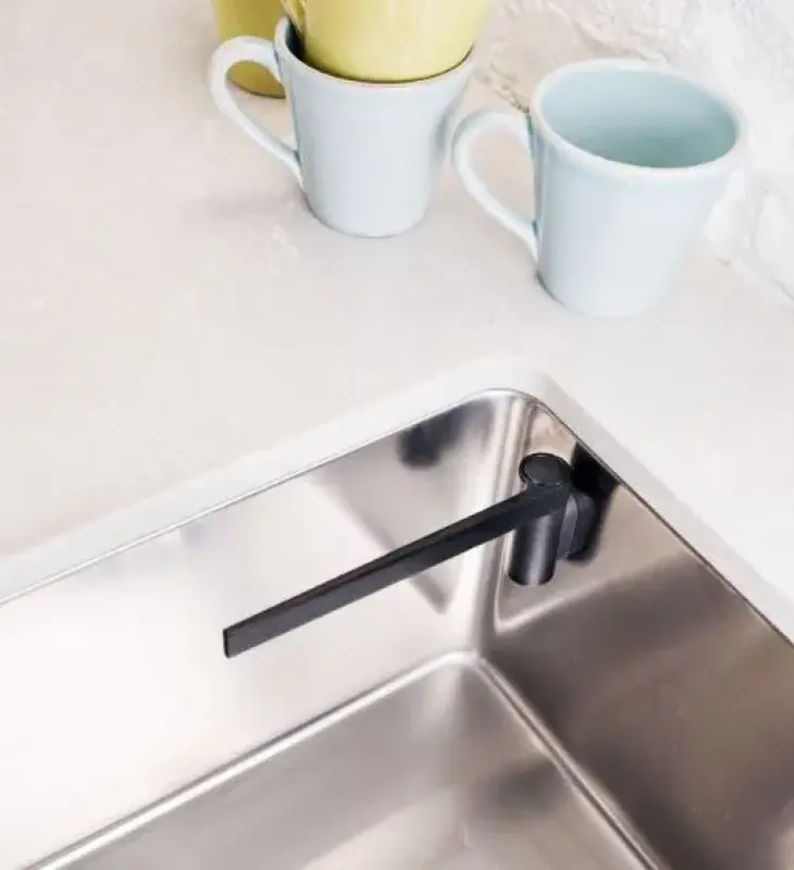 Magisso Магнитен държач за кърпи, прав, черен, пластмасов 30201011