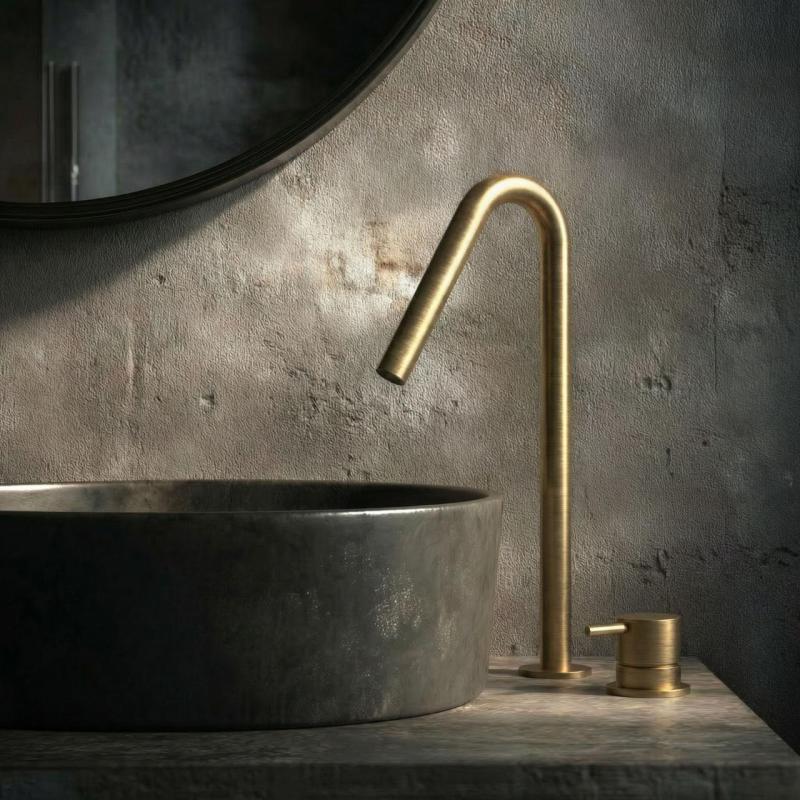 Водна революция Flow 2-дупков смесител за умивалник от патиниран месинг с висок V 120mm излив T1122VLE