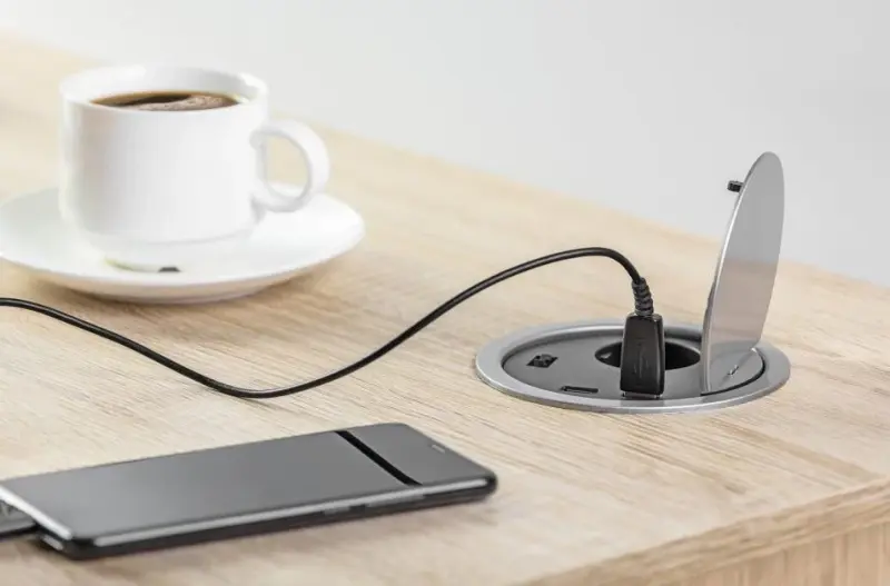 Indux Cover Вградено контактно гнездо в сребрист цвят за работния плот, с 2 USB връзки 1208957397