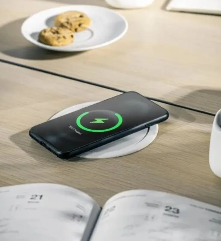 Indux Push Потъваща бяла кколона за работния плот с 4 контакта, 2 x USB, 2 x RJ45 и безжично зареждане 1208957419