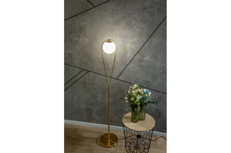 Декорация Циклоп месингова златна подова лампа с ефект на капка 9737