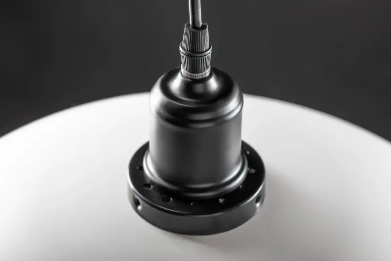 Декоративен хоризонтален индустриален окачен лампион в матово бяло 4499