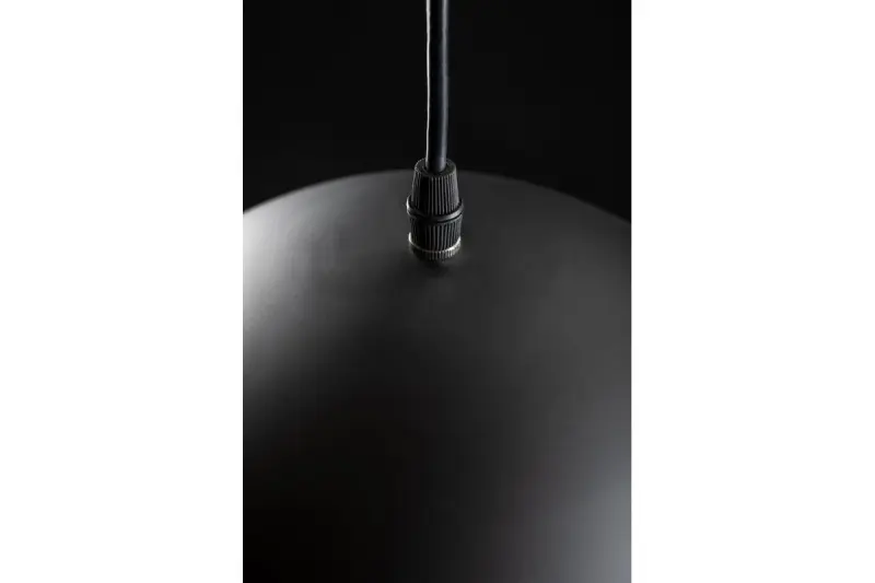 Декоративна Катилу черен метален висящ ларнек 1884