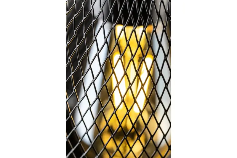 Декор Xalis висяща лампа с черна жична капачка и метален ръб с диаметър 18,5 см 7320