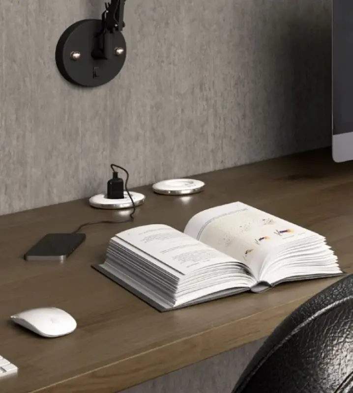 Indux Cover Вграден зконтакт с 1 гнездо в матово бяло със затварящ се капак 1208957927