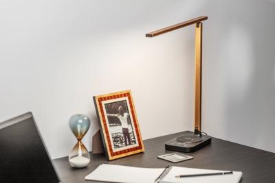 Decor Настолна лампа Bressi 8W 450lm AC220-240V 3-CCT Безжично зареждане USB PF>0 5 RA>80 Черна / Златна 1208962479