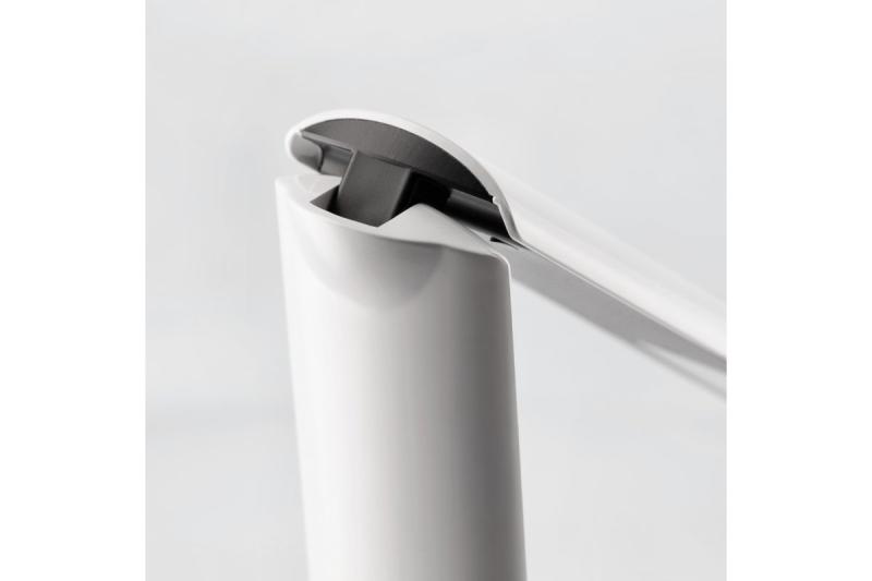 Decor Настолна лампа FLOWER 4W 240lm.AC220-240V 4000K батерия 1800MAh Ra>80 черна/бяла 1208962481