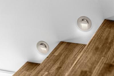 Decor LED стълбищна апликация ESCADA OA DC12V кръгло прозрачно покритие 0,8W 70lm 4000K иноксов кабел 150см