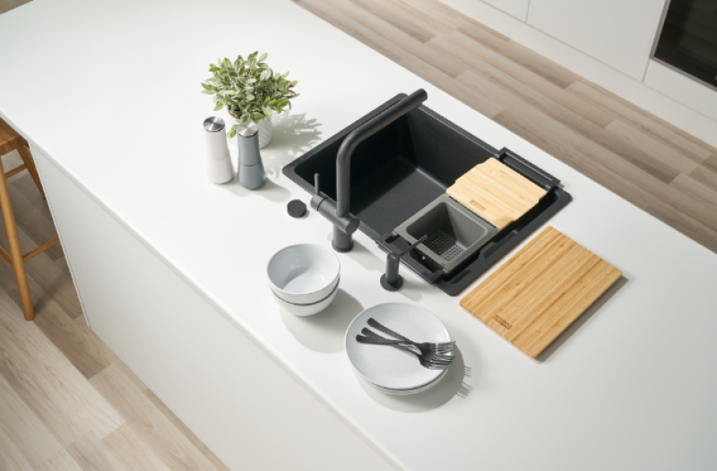 Franke Universal Accessory All-In Set 2 - Дъска за рязане, пластмасова вложка, пластмасова кутия и телескопичен мост 112.0655.482