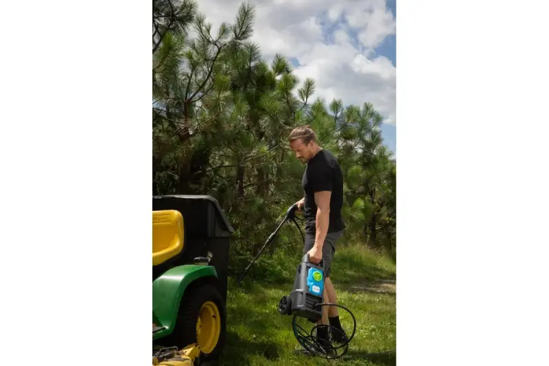 Högert Компактен високо налягащ уред за почистване 1500W - 120 бара