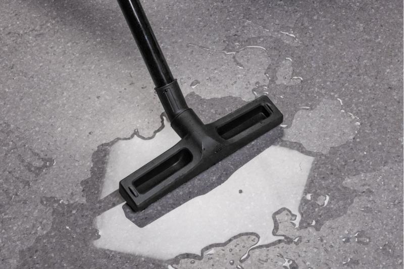 Универсален прахосмукач за мокро и сухо почистване 20 литра