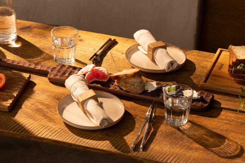 Дъски за сервиране Woodsea Dunes Walnut от орехово дърво 70x10cm 1208971549