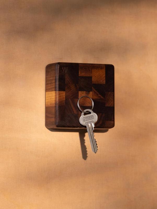 Woodsea End Grain Walnut - Ключодържател от орехово дърво 9x9 см 1208971601