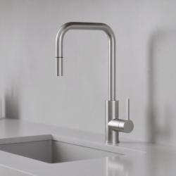 Pure.Sink Luxion масивен кухненски кран от неръждаема стомана, квадратен, с изтеглящ се излив PLXSQUA-02