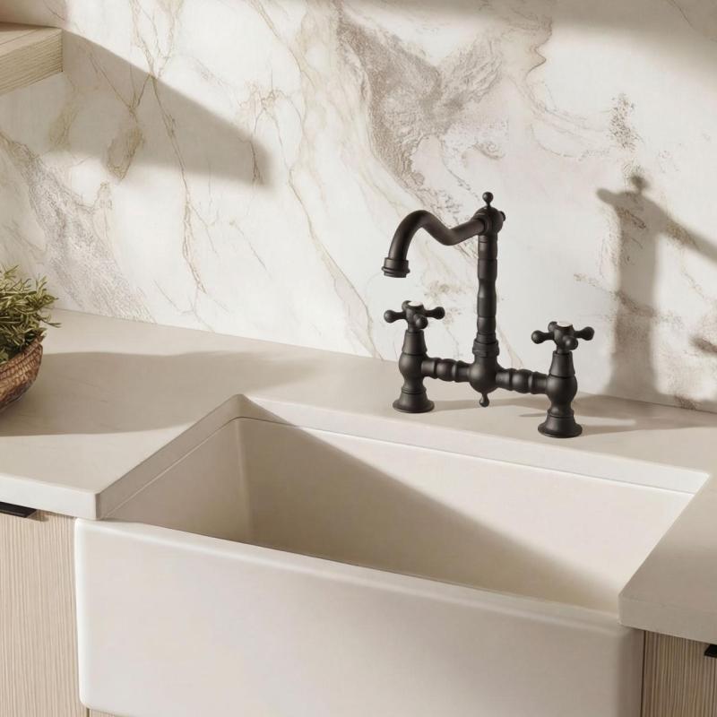 Aquanello Heritage Ascot Класически кухненски смесител „Носталгичен мост“ в черен цвят с кръстосани дръжки BL-0011-HM