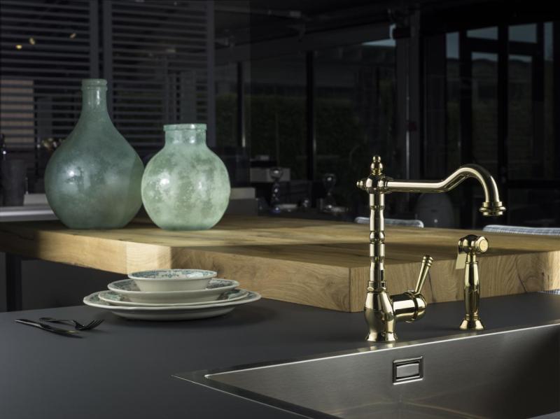 PB Носталгична изтегляща се ръчна душ-глава за кухня, класически дизайн, естествен месинг